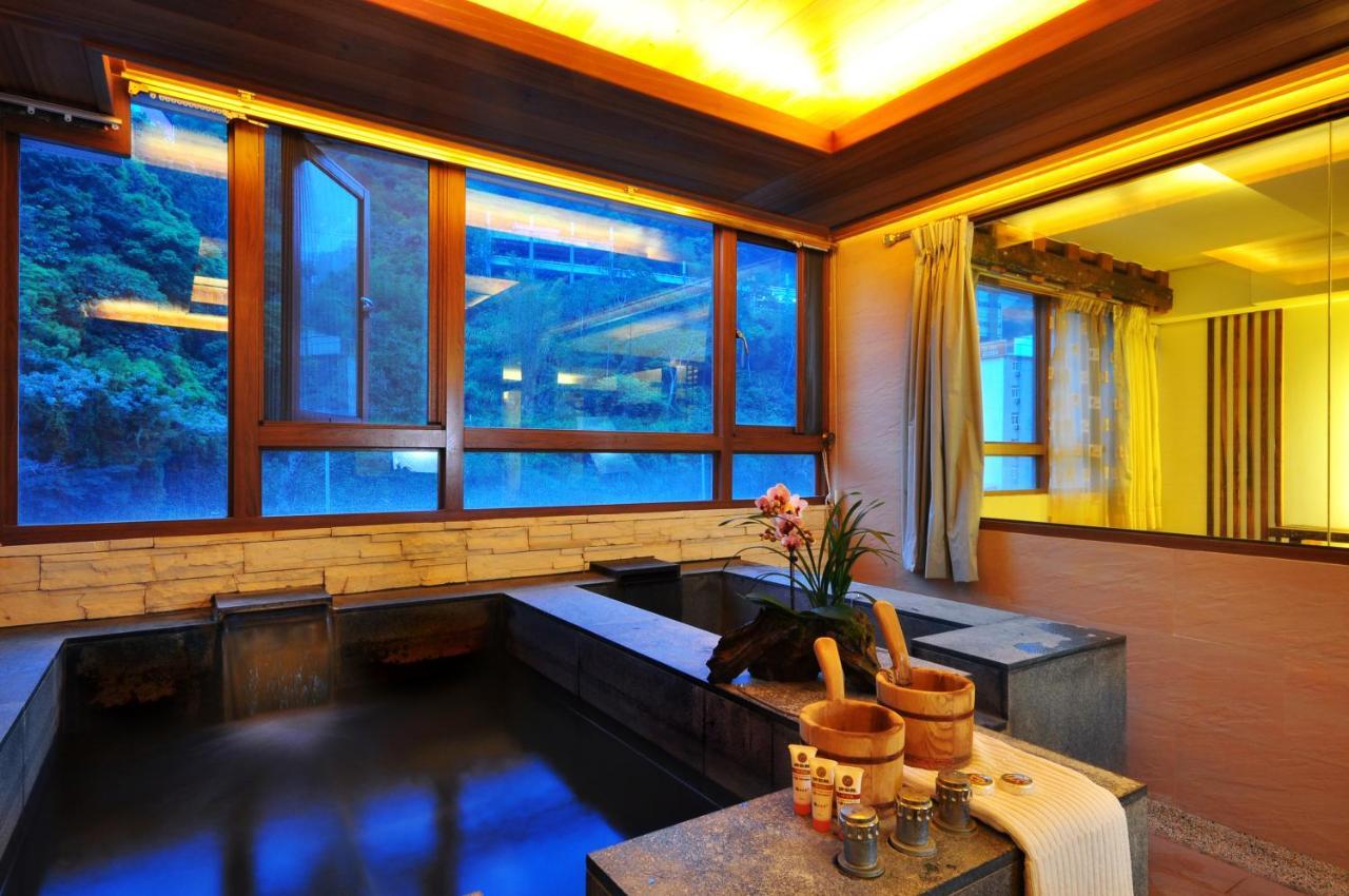 Chief Villa Hot Spring Resort เหรินอ้าย ภายนอก รูปภาพ