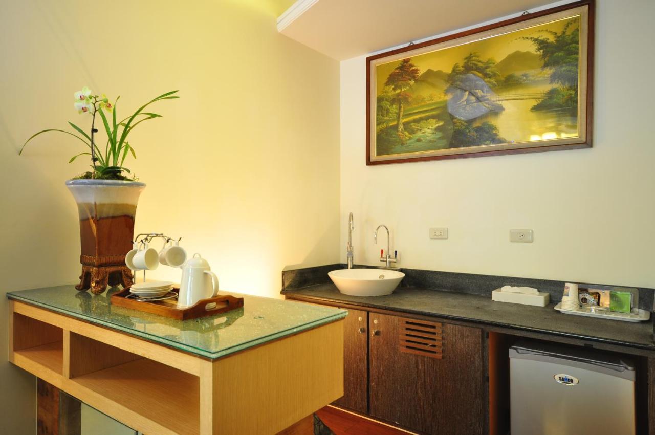 Chief Villa Hot Spring Resort เหรินอ้าย ภายนอก รูปภาพ