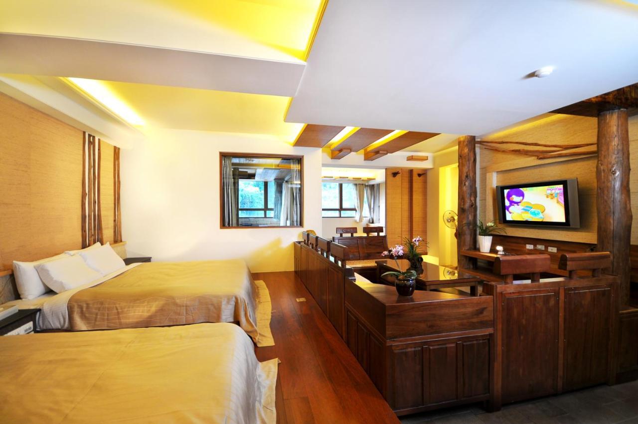 Chief Villa Hot Spring Resort เหรินอ้าย ภายนอก รูปภาพ